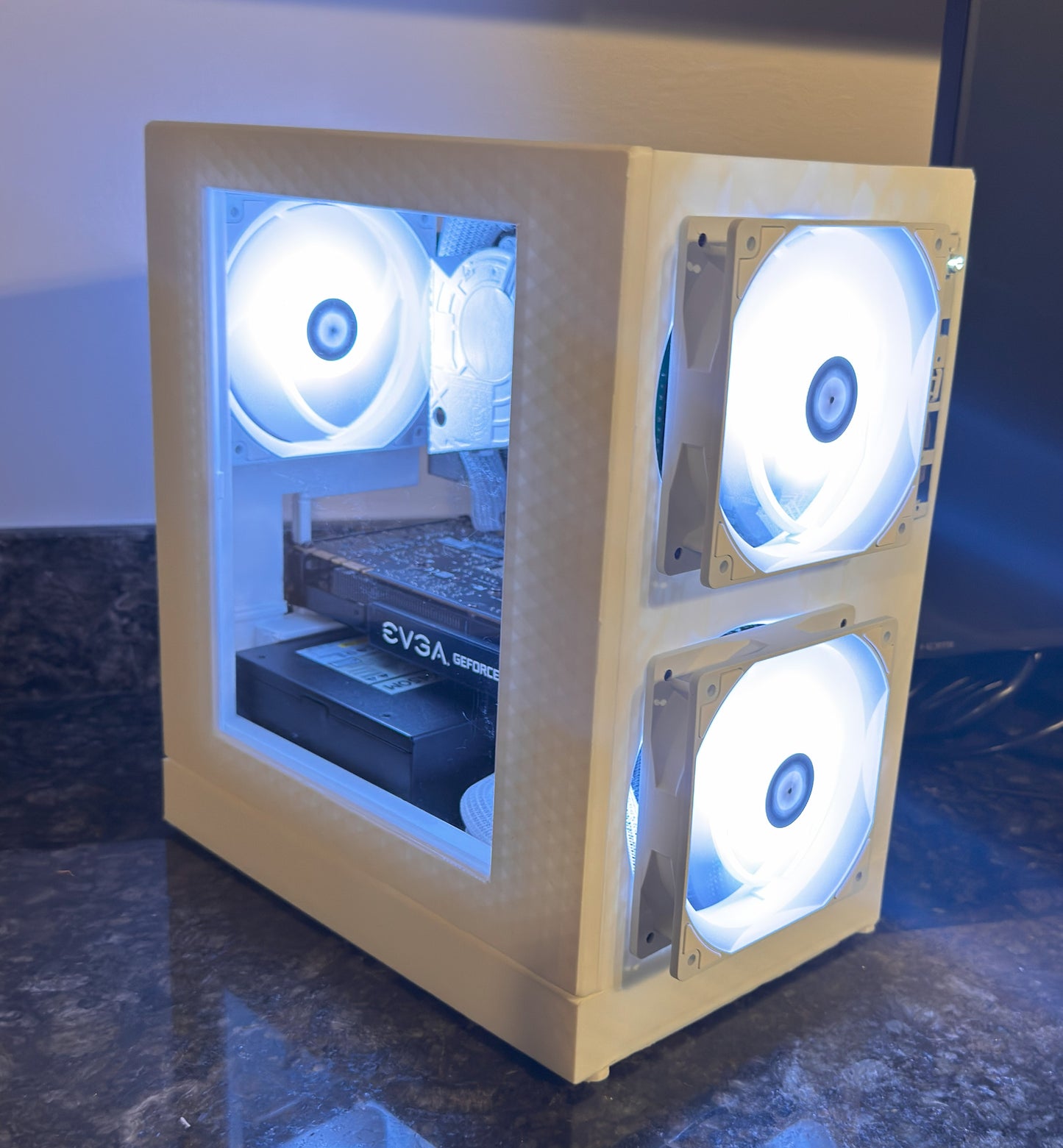 Gorilla Plus i7 9700 Gtx 1070/1660s/1660ti